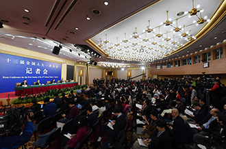 財(cái)政部部長(zhǎng)肖捷等就&ldquo;財(cái)稅改革和財(cái)政工作&rdquo;答記者問