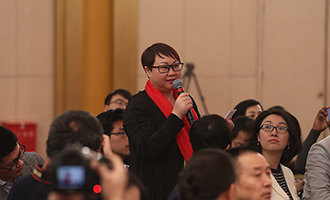 俄羅斯金磚電視臺、阿爾法電視臺記者提問