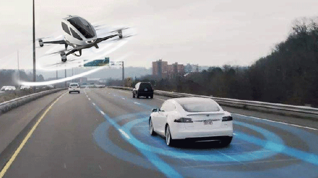 無人機(jī)無人車 你敢坐嗎？