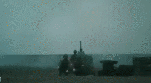 震撼！新型火炮參與實(shí)彈射擊演練