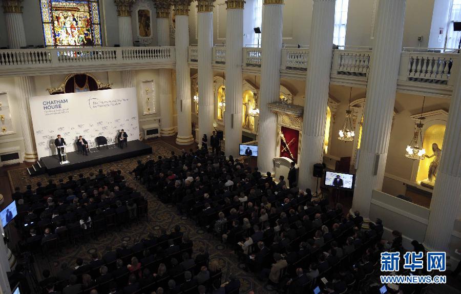6月18日，國務(wù)院總理李克強(qiáng)在倫敦金融城市長官邸面向英國皇家國際問題研究所和國際戰(zhàn)略研究所兩大智庫發(fā)表題為《共建包容發(fā)展的美好世界》的演講。新華社記者 張鐸 攝