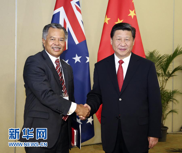 11月22日，國家主席習(xí)近平在斐濟楠迪會見庫克群島總理普納。新華社記者丁林攝 