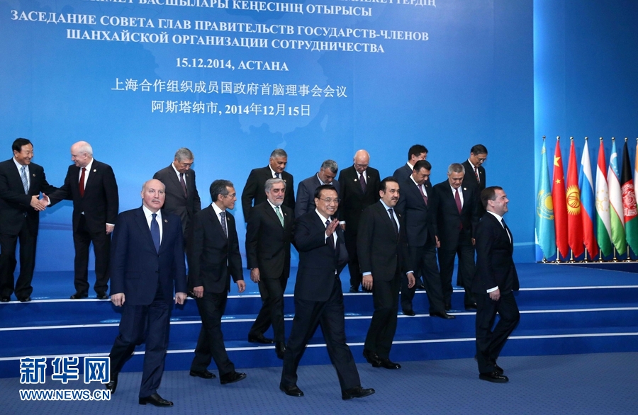 12月15日，中國國務(wù)院總理李克強(qiáng)在阿斯塔納出席上海合作組織成員國政府首腦理事會第十三次會議。 新華社記者 龐興雷 攝