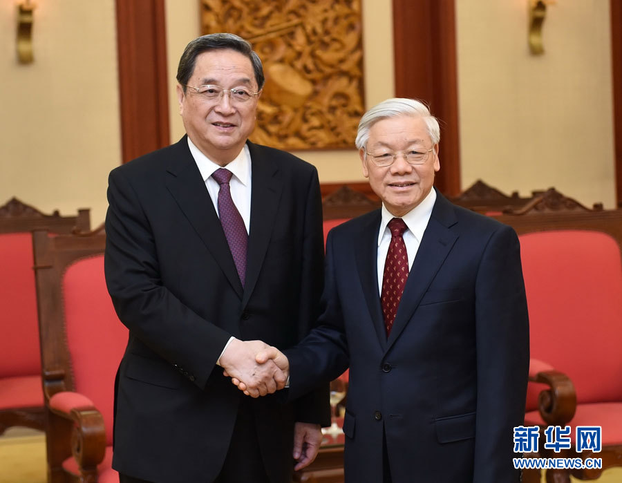 12月25日至27日，中共中央政治局常委、全國政協(xié)主席俞正聲對越南進行正式訪問。這是12月26日，俞正聲在河內(nèi)會見越共中央總書記阮富仲。 新華社記者劉建生攝