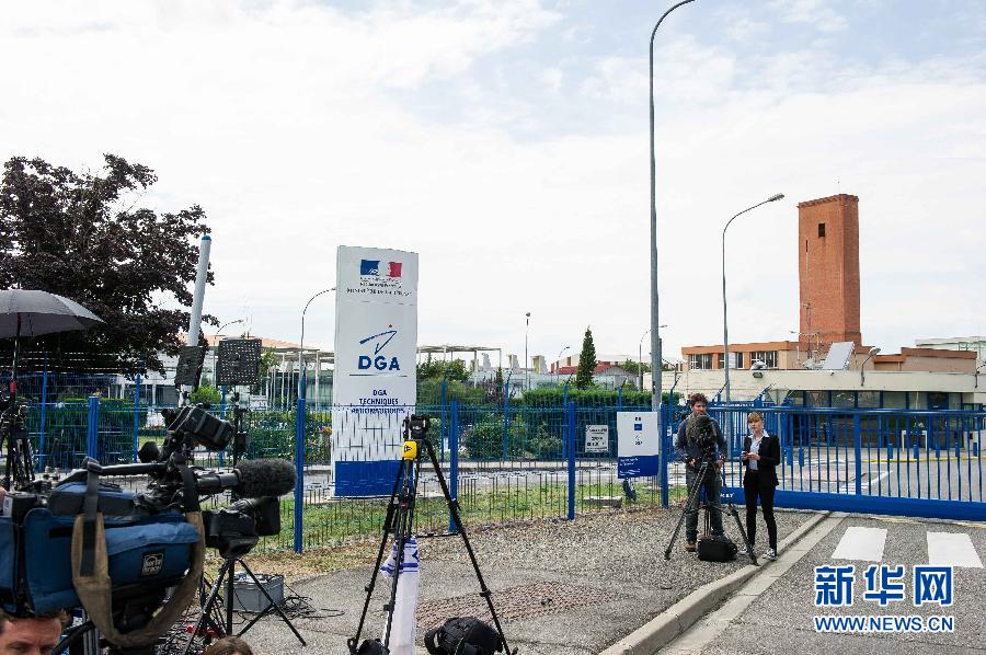 (國際)(4)飛機(jī)殘骸運抵法國圖盧茲航空技術(shù)分析機(jī)構(gòu)