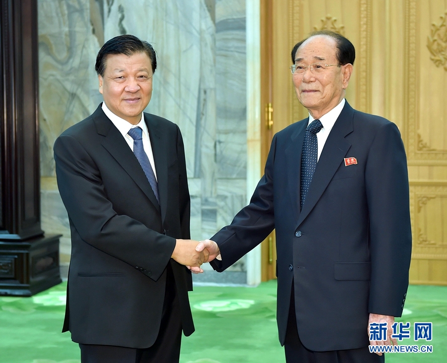 10月10日，正在朝鮮訪問的中共中央政治局常委、中央書記處書記劉云山在平壤會見朝鮮勞動黨中央政治局常委、最高人民會議常任委員會委員長金永南。 新華社記者 李濤 攝