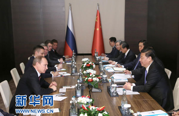 11月15日，國家主席習近平在土耳其安塔利亞會見俄羅斯總統(tǒng)普京。 新華社記者馬占成攝