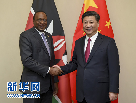 12月3日，國(guó)家主席習(xí)近平在約翰內(nèi)斯堡會(huì)見肯尼亞總統(tǒng)肯雅塔。新華社記者 謝環(huán)馳 攝