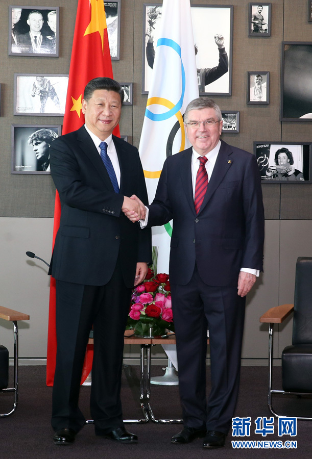 1月18日，國家主席習(xí)近平在瑞士洛桑國際奧林匹克博物館會見國際奧林匹克委員會主席巴赫。 新華社記者 姚大偉 攝