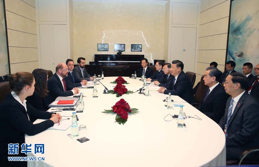 7月6日，國(guó)家主席習(xí)近平在柏林會(huì)見德國(guó)社會(huì)民主黨主席舒爾茨。新華社記者 姚大偉 攝