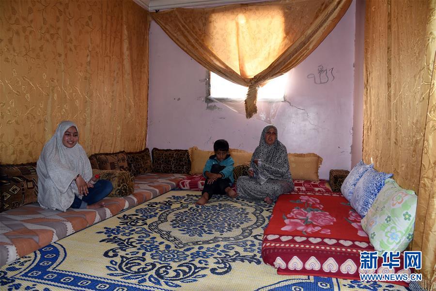 （國際&middot;圖文互動）（3）上學(xué)夢何處安放&mdash;&mdash;敘利亞女孩阿明娜的危樓生活