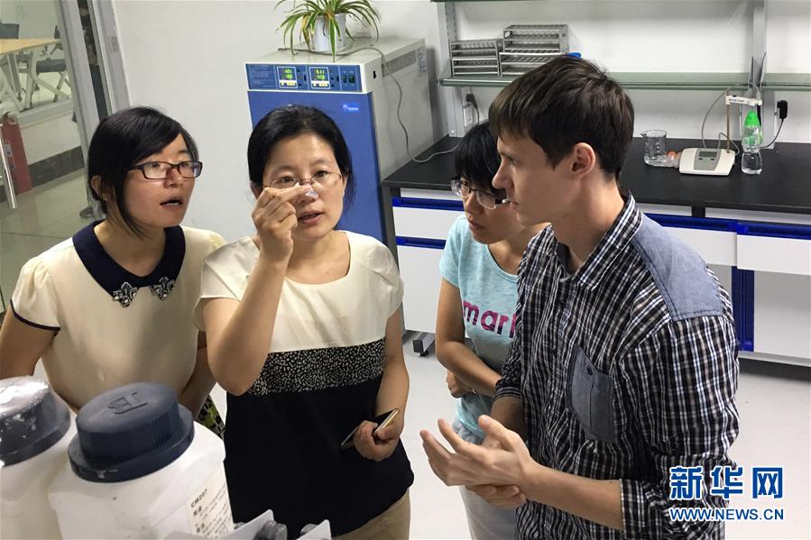 （新華全媒頭條&middot;上合青島峰會(huì)&middot;圖文互動(dòng)）（8）遠(yuǎn)航，揚(yáng)起&ldquo;上海精神&rdquo;的時(shí)代風(fēng)帆&mdash;&mdash;寫在上海合作組織成員國(guó)元首理事會(huì)第十八次會(huì)議即將召開之際