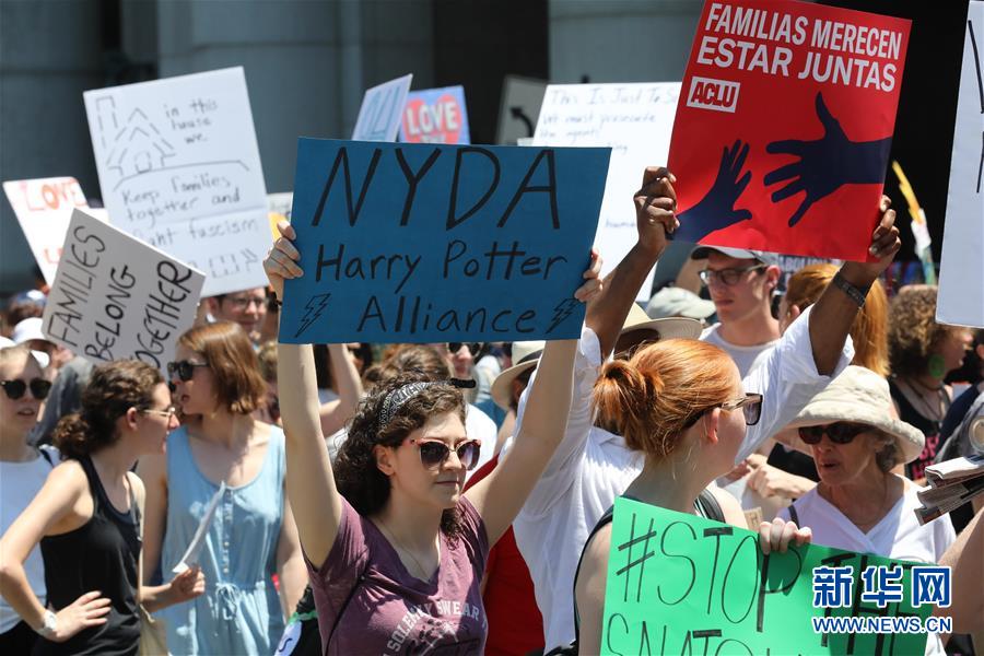 （國際）（4）美國多地舉行反對移民執(zhí)法政策抗議活動(dòng)