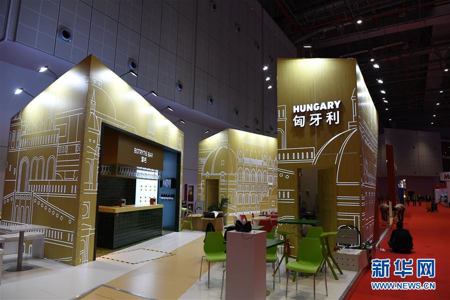 （新華全媒頭條&middot;圖文互動）（3）人間正道 浩蕩前行&mdash;&mdash;習(xí)近平主席出席首屆中國國際進(jìn)口博覽會紀(jì)實