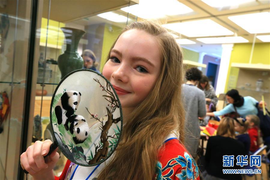 （國際&middot;圖文互動）（3）白俄羅斯國家美術館里的中國年