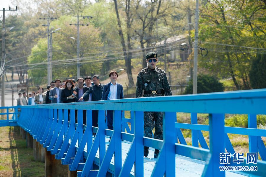 （國(guó)際&middot;圖文互動(dòng)）（2）通訊：&ldquo;我們會(huì)與朝方士兵互道早安&rdquo;&mdash;&mdash;板門店會(huì)晤一周年再訪&ldquo;半島和平新起點(diǎn)&rdquo;