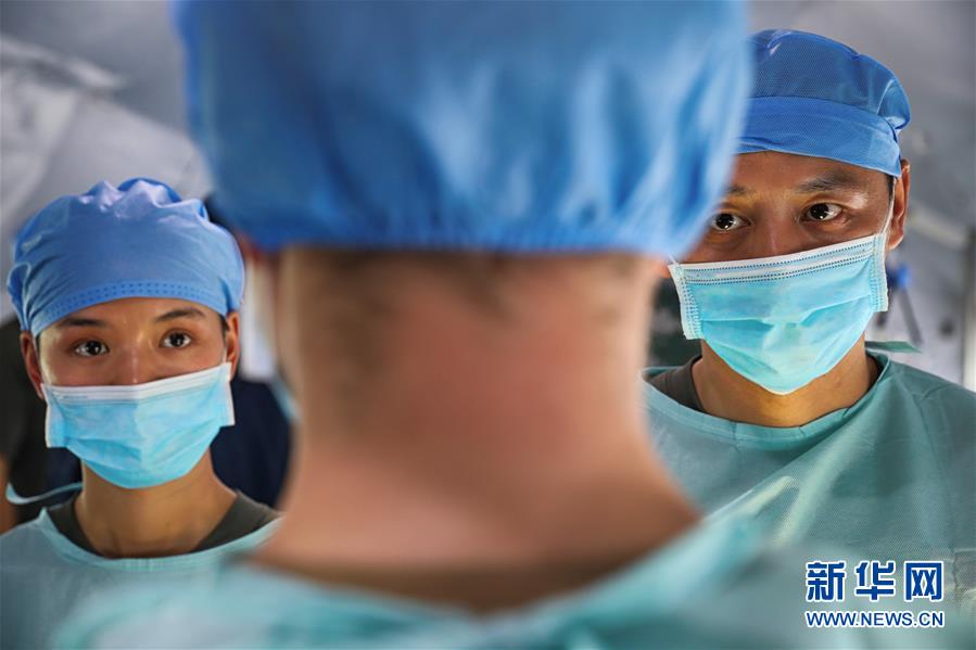 (國際·圖文互動)(5)向實戰(zhàn)化聚焦 向深度融合拓展——中德“聯(lián)合救援-2019”衛(wèi)勤實兵聯(lián)合演習亮點回眸