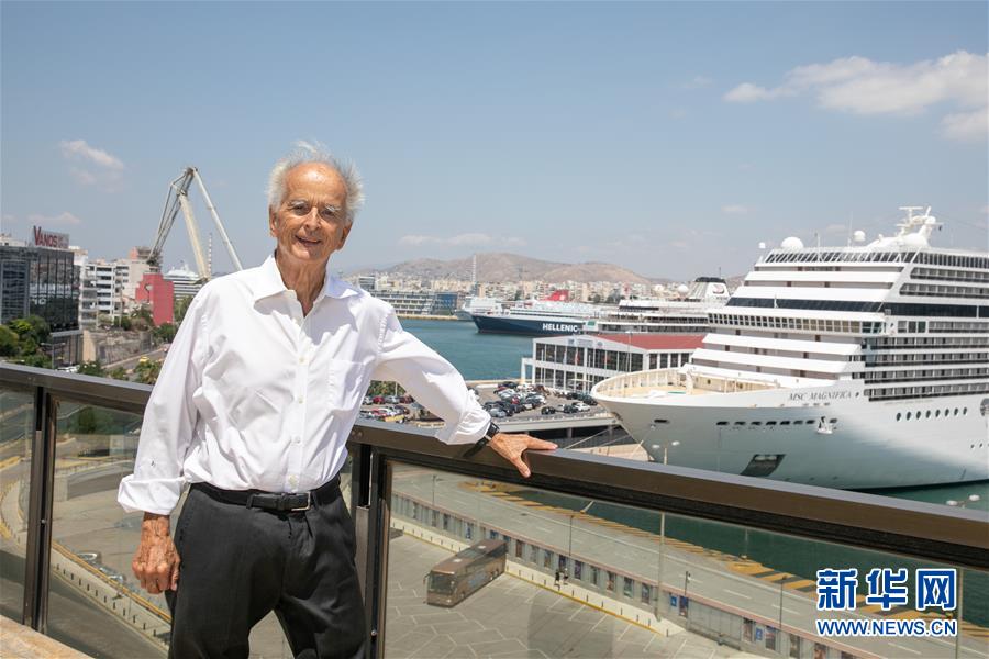 （國(guó)際&middot;圖文互動(dòng)）中國(guó)70年發(fā)展成就斐然&mdash;&mdash;訪(fǎng)希中協(xié)會(huì)會(huì)長(zhǎng)博塔米阿諾斯