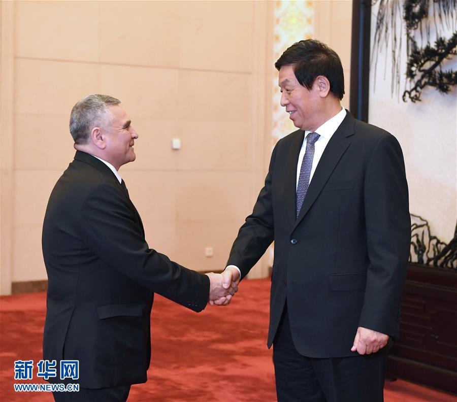 (時(shí)政)栗戰(zhàn)書(shū)會(huì)見(jiàn)土庫(kù)曼斯坦國(guó)民會(huì)議副主席巴巴耶夫