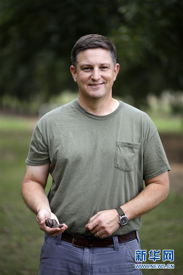 (國(guó)際·圖文互動(dòng))(3)通訊:期待美中盡早達(dá)成貿(mào)易協(xié)議——颶風(fēng)和關(guān)稅夾擊下的美國(guó)山核桃種植戶盼重回中國(guó)市場(chǎng)