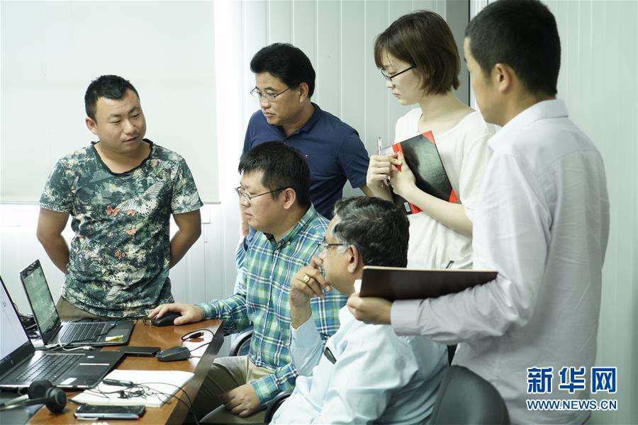 （國(guó)際&middot;圖文互動(dòng)）（1）通訊：春節(jié)，&ldquo;是工期而不是假期&rdquo;&mdash;&mdash;記科倫坡港口城的中國(guó)建設(shè)者