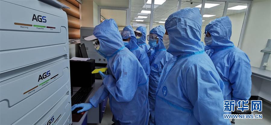 (國際疫情·圖文互動)(3)通訊:中國專家組在伊拉克做了三件事