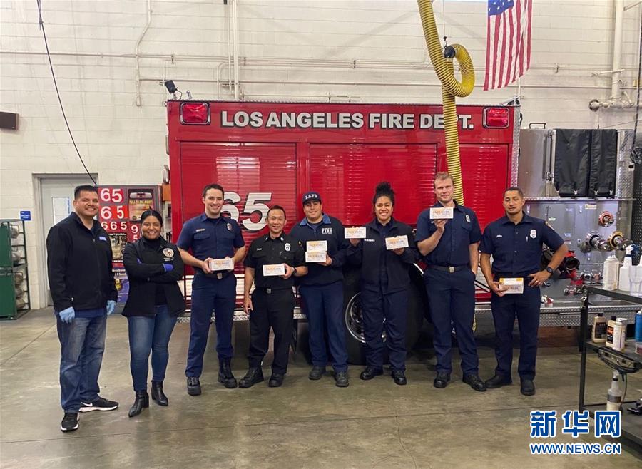 （國際疫情&middot;圖文互動）（6）通訊：一個微信群里的抗疫故事