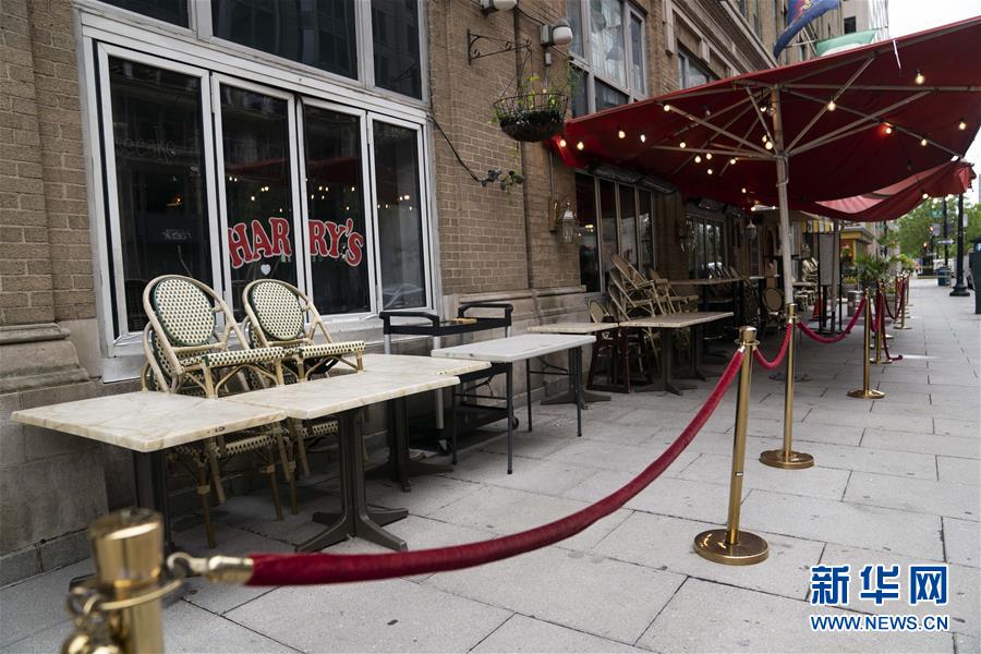 (國際)(4)特朗普簽署4840億美元援助法案應(yīng)對(duì)新冠疫情