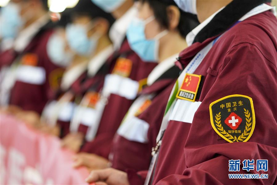 (聚焦疫情防控·圖文互動(dòng))(3)中國醫(yī)療專家組赴阿爾及利亞幫助抗擊疫情