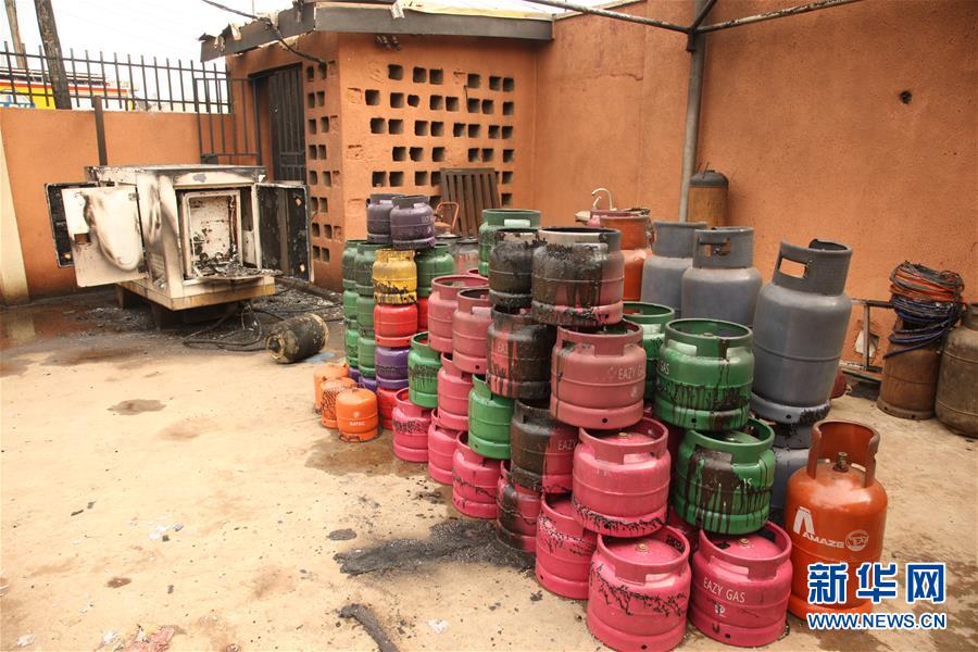 （國(guó)際&middot;圖文互動(dòng)）（4）尼日利亞南部一燃?xì)庹颈ㄖ轮辽?人死亡