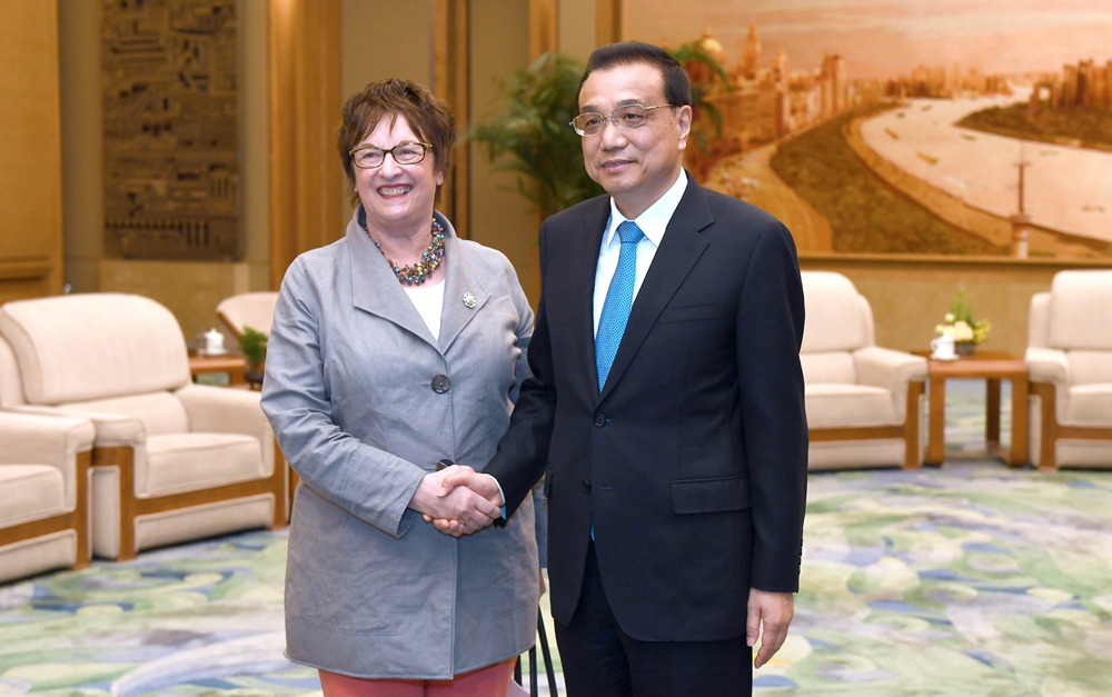 李克強(qiáng)會(huì)見(jiàn)德國(guó)總理特別代表、經(jīng)濟(jì)和能源部長(zhǎng)齊普里斯