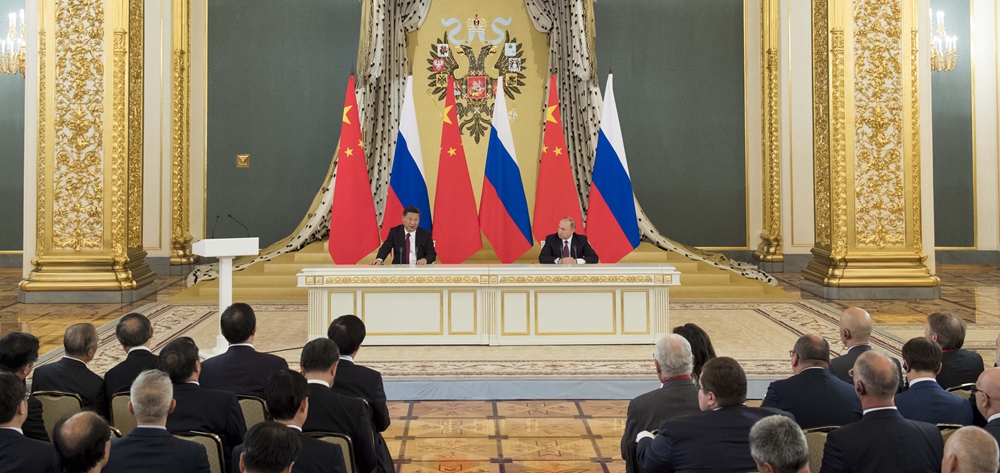 習(xí)近平同俄羅斯總統(tǒng)普京共同會見中俄友好、和平與發(fā)展委員會，媒體和企業(yè)界代表