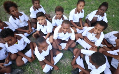 歡迎習(xí)主席！巴新兒童齊唱《茉莉花》