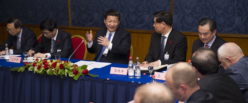 習(xí)近平會見俄羅斯?jié)h學(xué)家、學(xué)漢語的學(xué)生和媒體代表