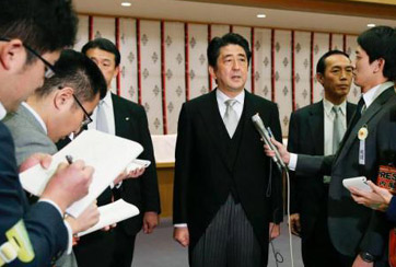 安倍機(jī)關(guān)算盡又能撈到幾根稻草？